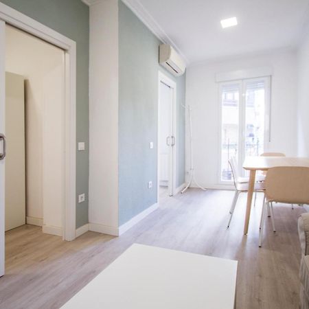 Apartamentos Tetuan Sandino Мадрид Екстериор снимка
