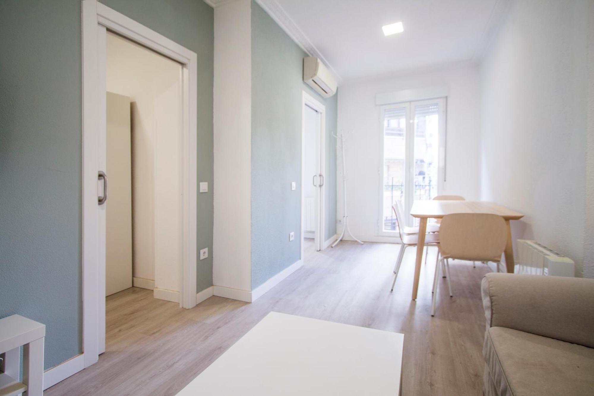 Apartamentos Tetuan Sandino Мадрид Екстериор снимка
