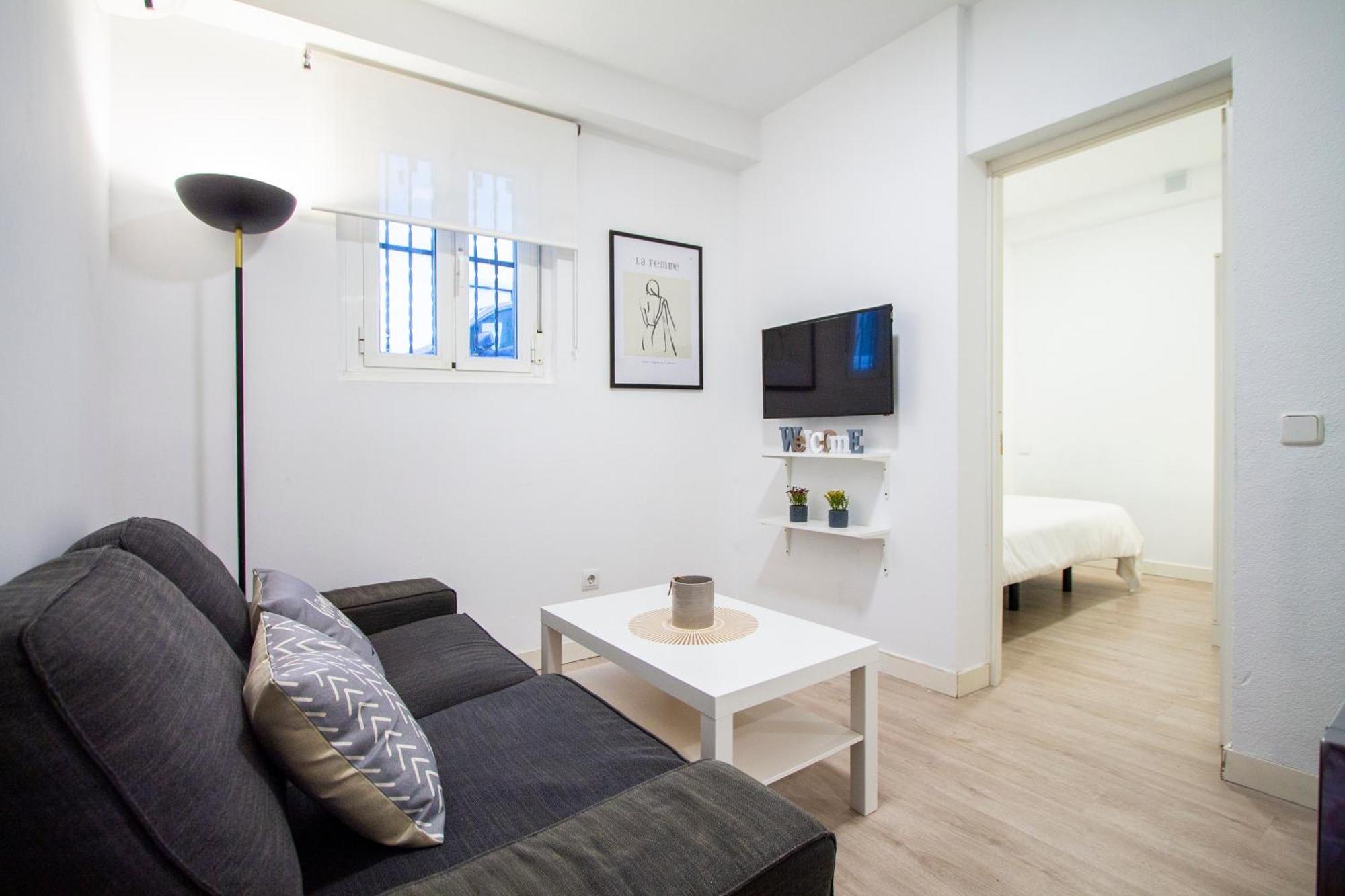 Apartamentos Tetuan Sandino Мадрид Екстериор снимка