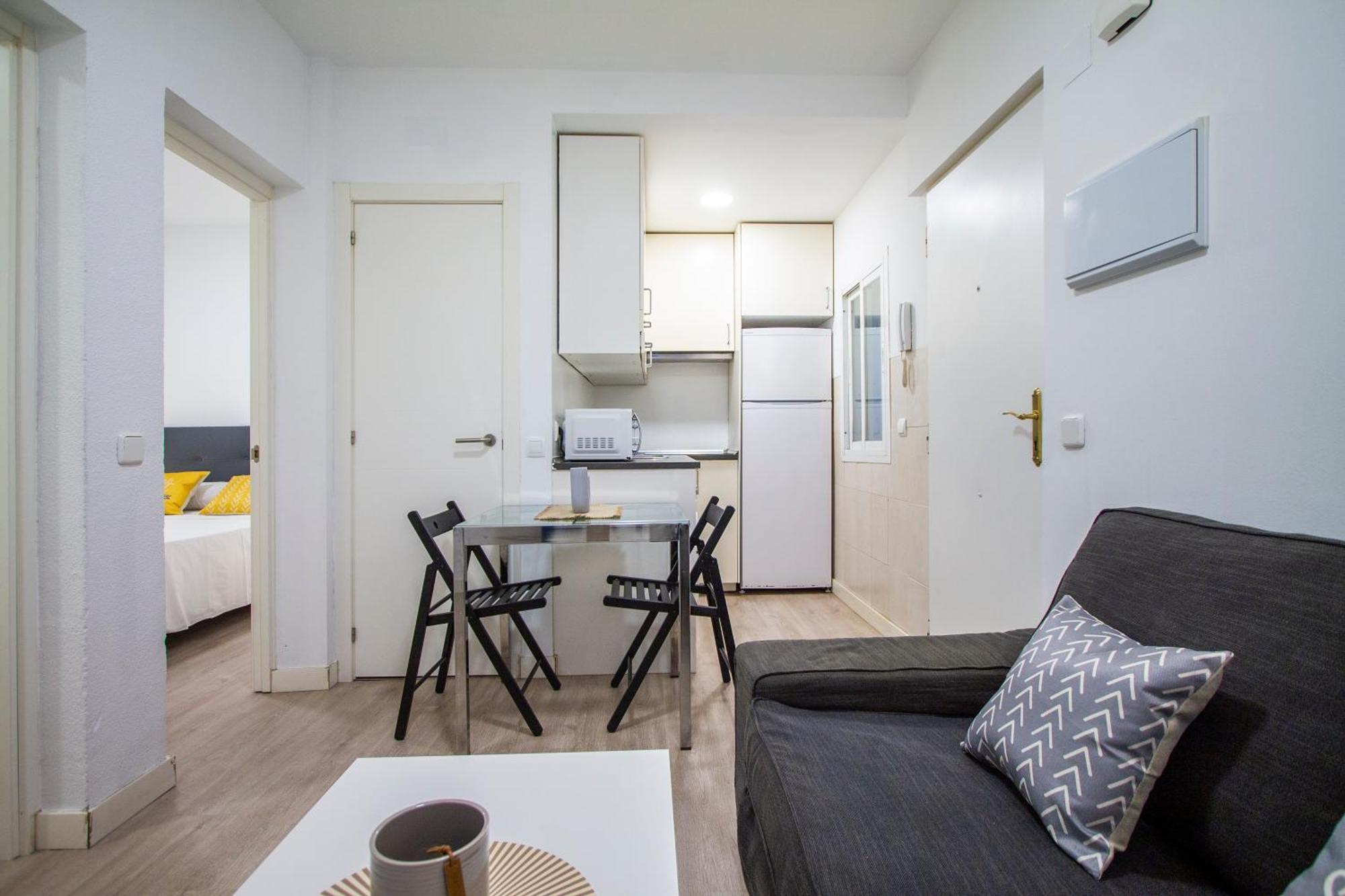 Apartamentos Tetuan Sandino Мадрид Екстериор снимка