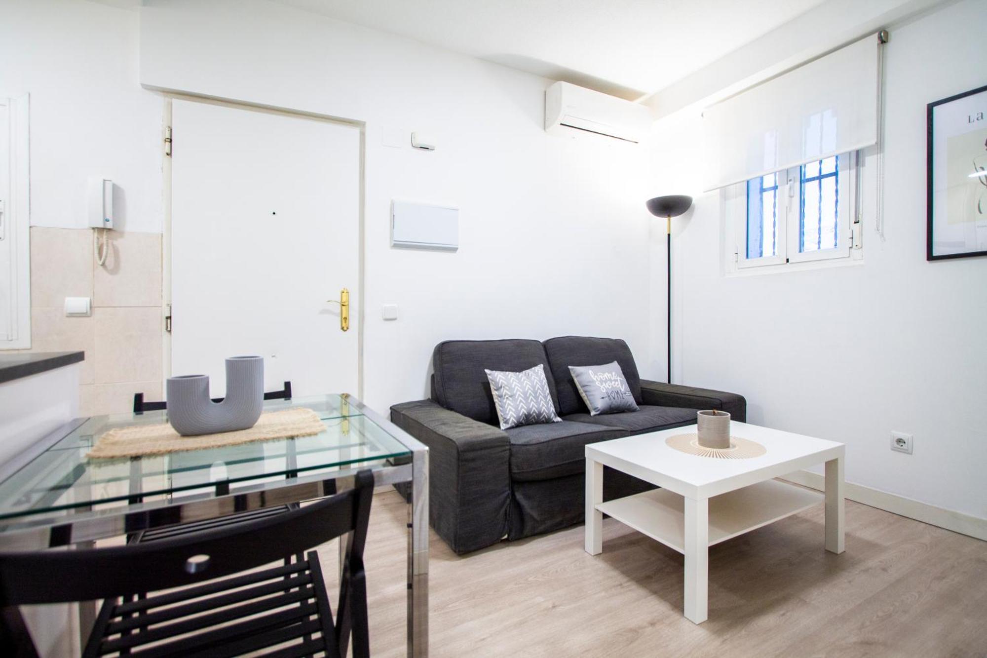 Apartamentos Tetuan Sandino Мадрид Екстериор снимка