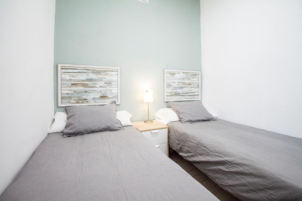 Apartamentos Tetuan Sandino Мадрид Екстериор снимка