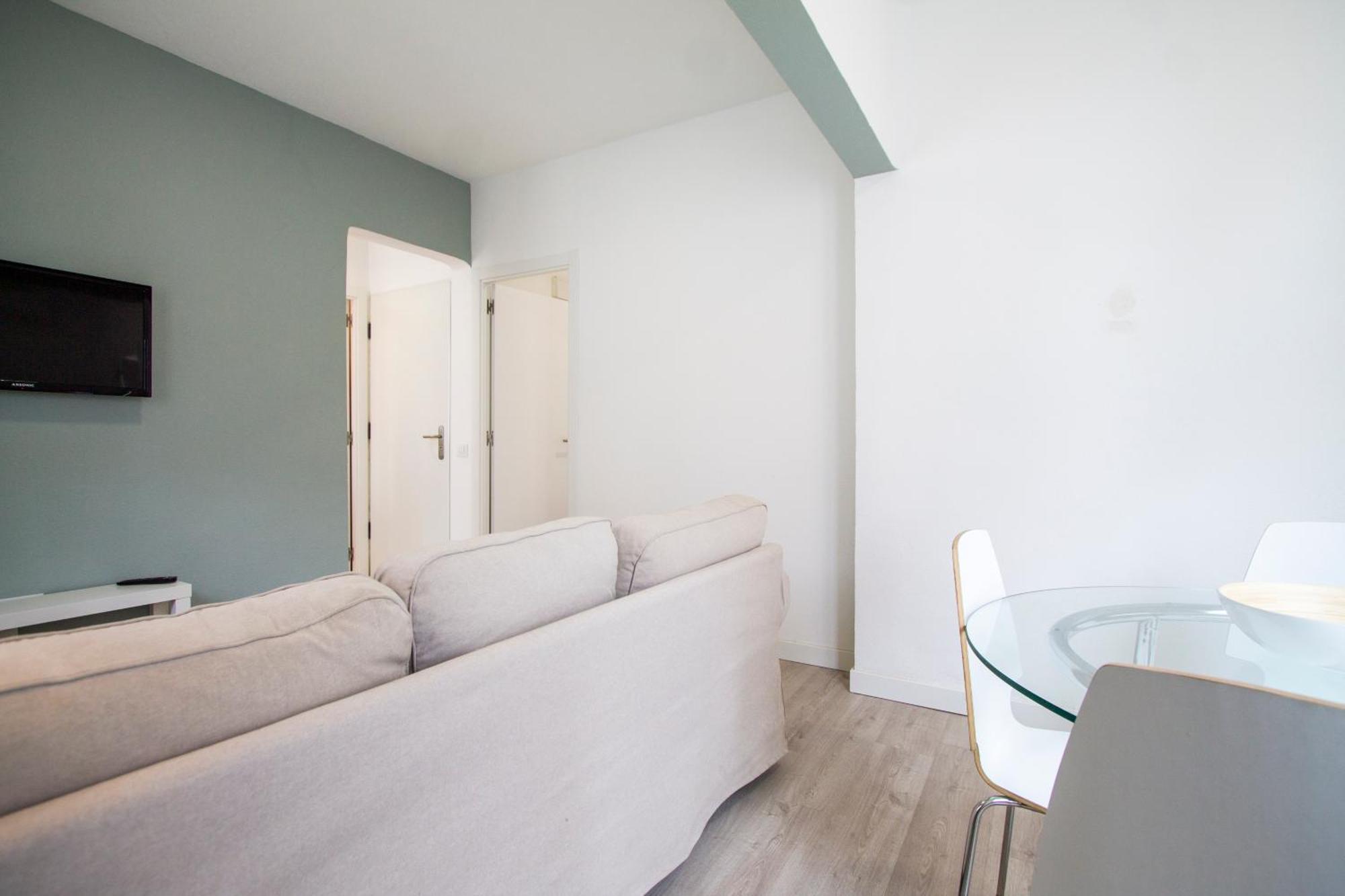 Apartamentos Tetuan Sandino Мадрид Екстериор снимка
