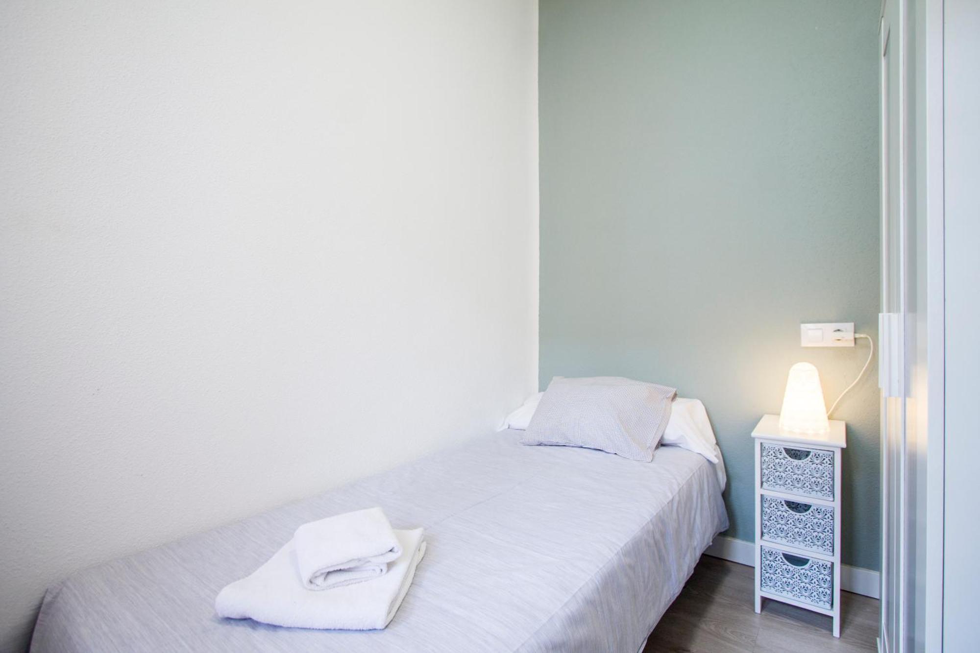 Apartamentos Tetuan Sandino Мадрид Екстериор снимка